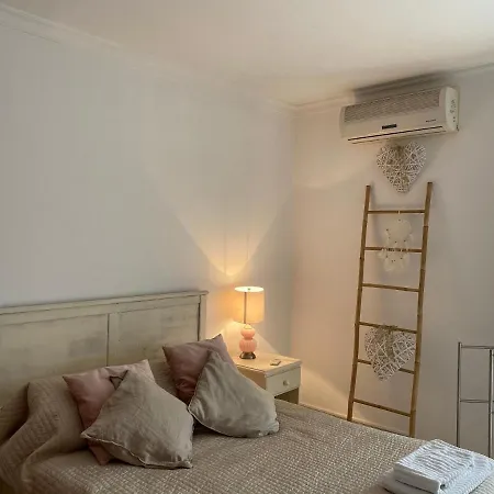 Anna's Place-tavira Garden-one Bedroom *