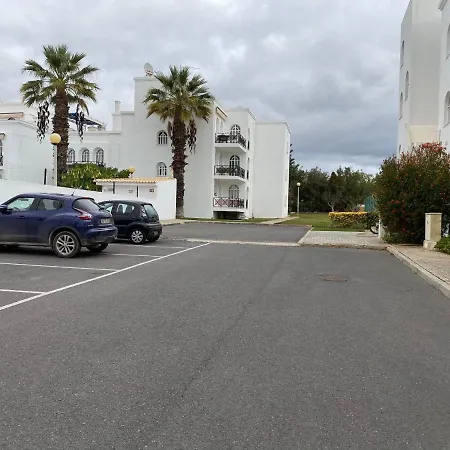Anna's Place-tavira Garden-one Bedroom Apartment